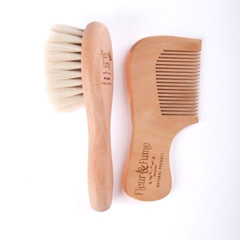 Bebek Saç Bakım Seti( Keçi Kılı Bebek Saç Fırçası + Doğal Kiraz Ağacı Bebek Tarak + Saklama Kesesi )