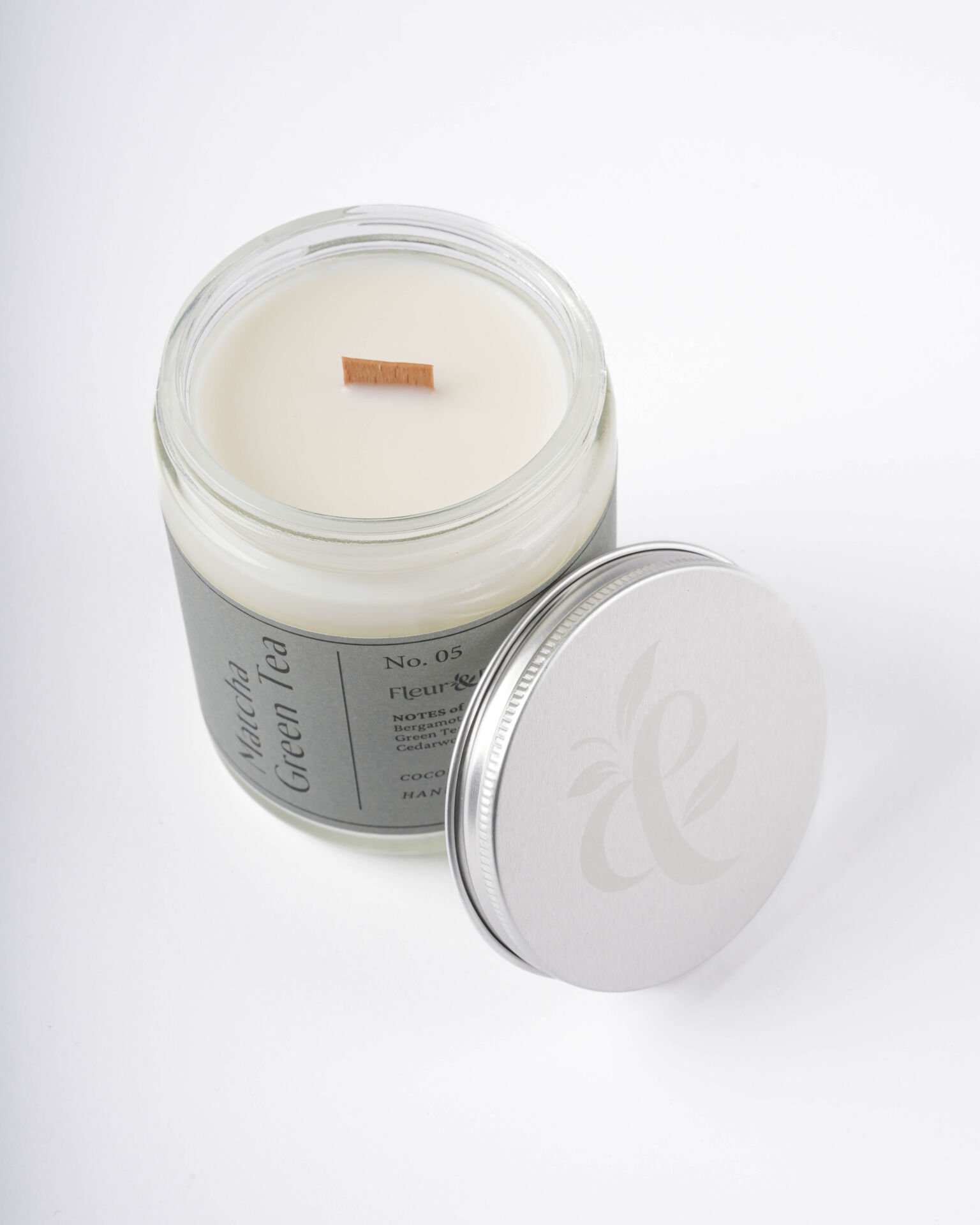 Matcha Green Tea - Kokulu Premium Mum - Yeşil Çay, Narenciye ve Odunsu Notaların Dengeli Zen Uyumu